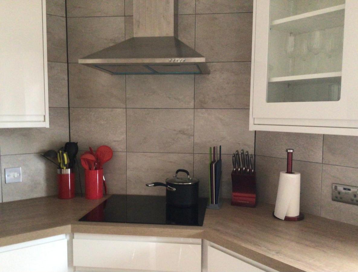 Rockmount Court Apartment บอร์นมัธ ภายนอก รูปภาพ