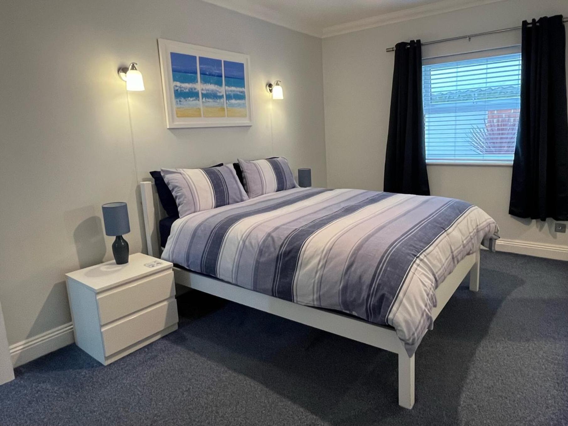 Rockmount Court Apartment บอร์นมัธ ภายนอก รูปภาพ